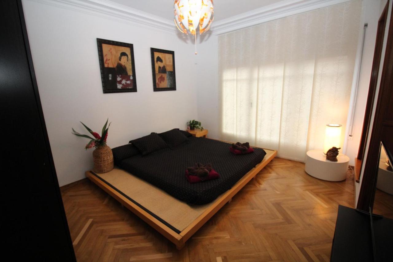 Nuevo Balmes Habitaciones Barcelona Bagian luar foto