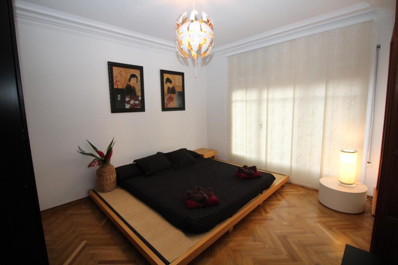 Nuevo Balmes Habitaciones Barcelona Bagian luar foto